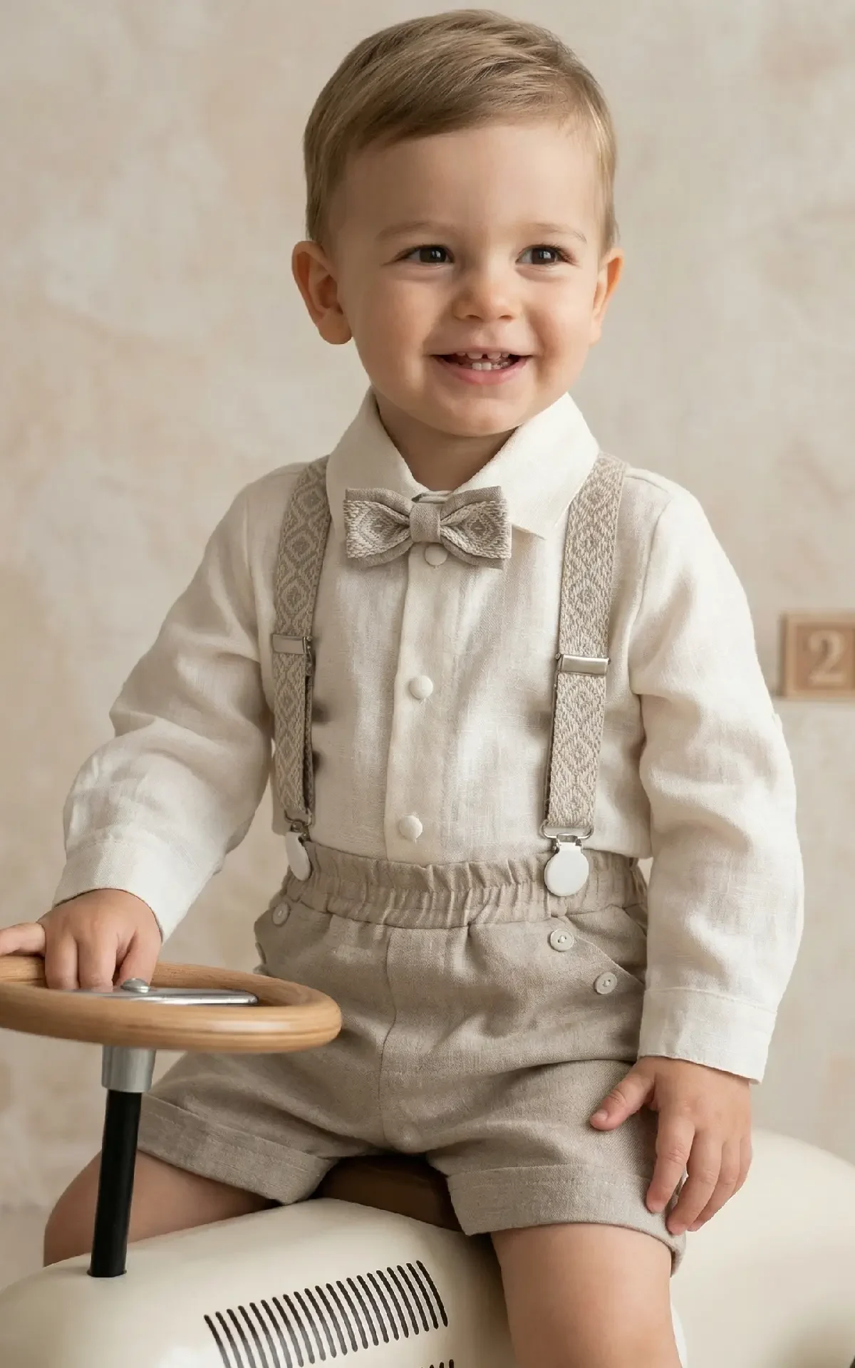 krikšto kostiumėlis su šortais