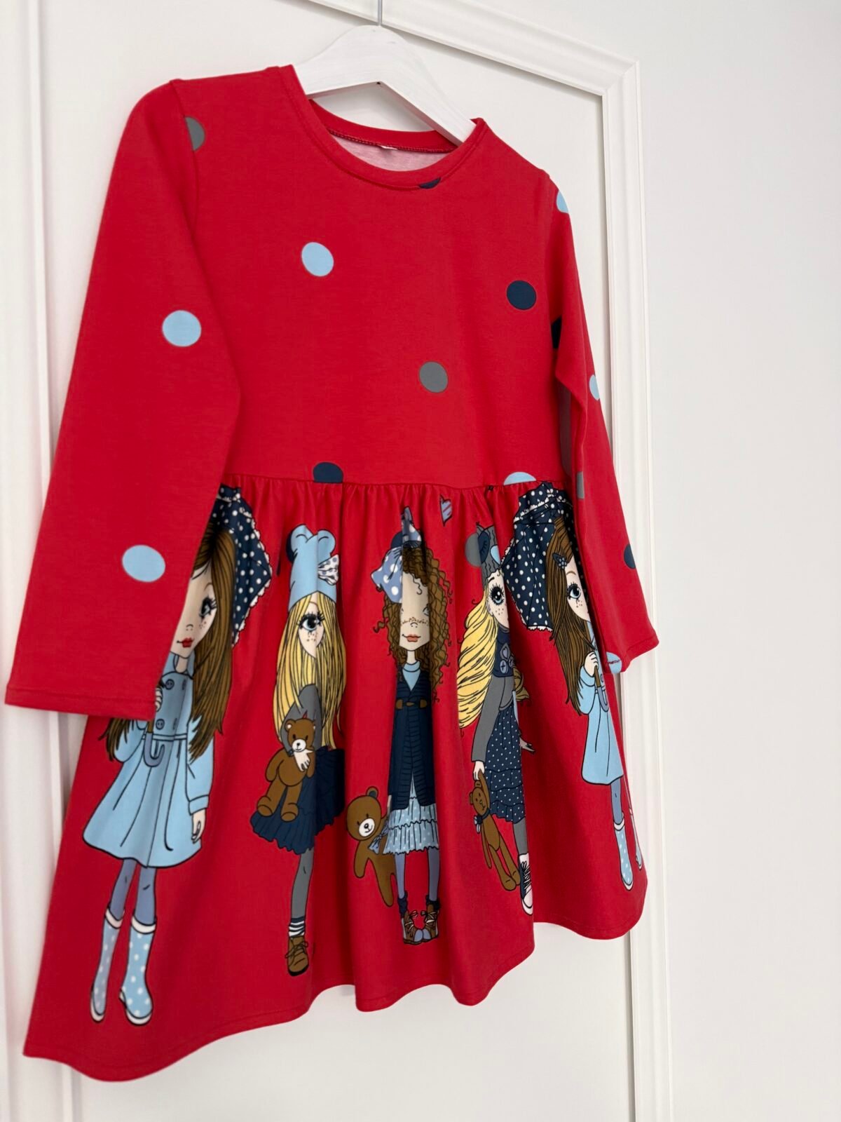 Patogi mergaitiška suknelė