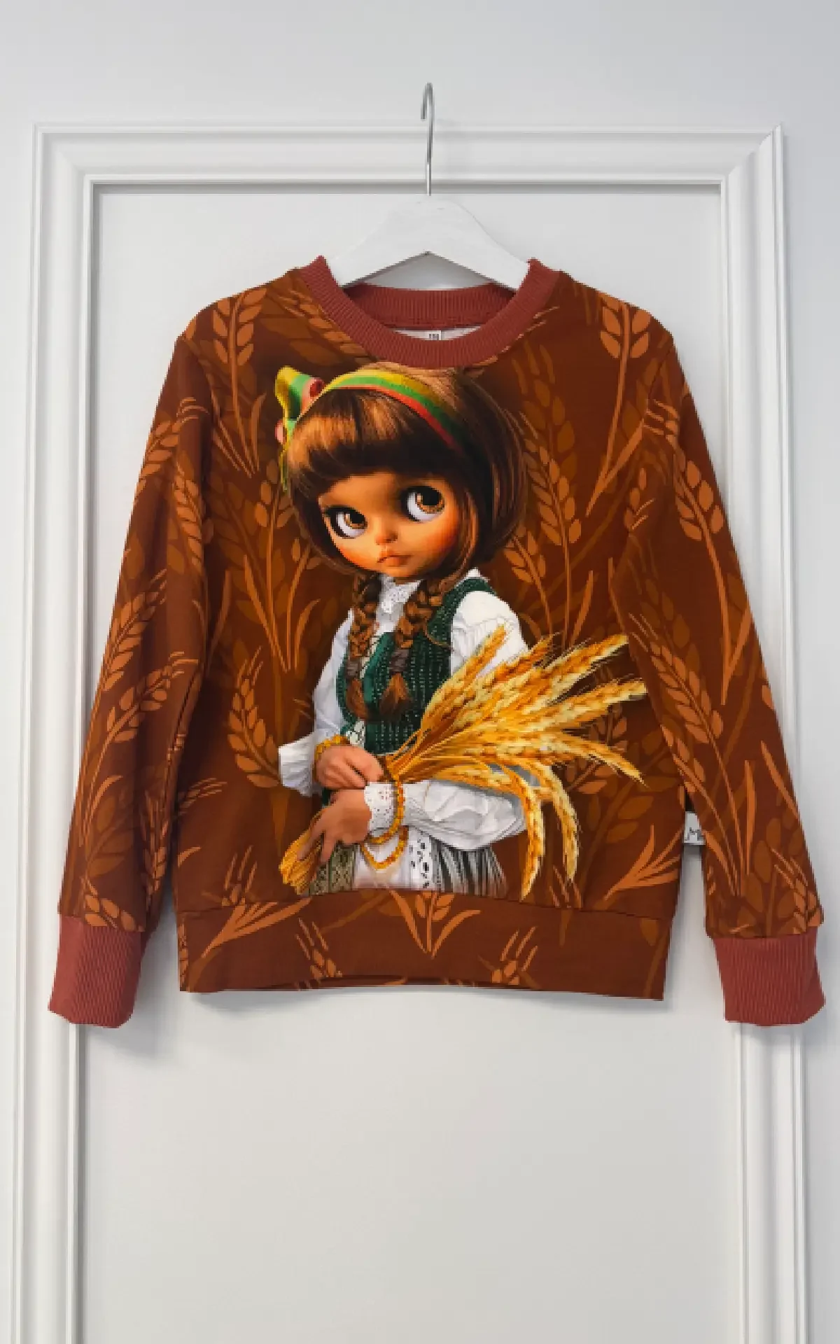 Džemperis su Lietuvos simbolika.