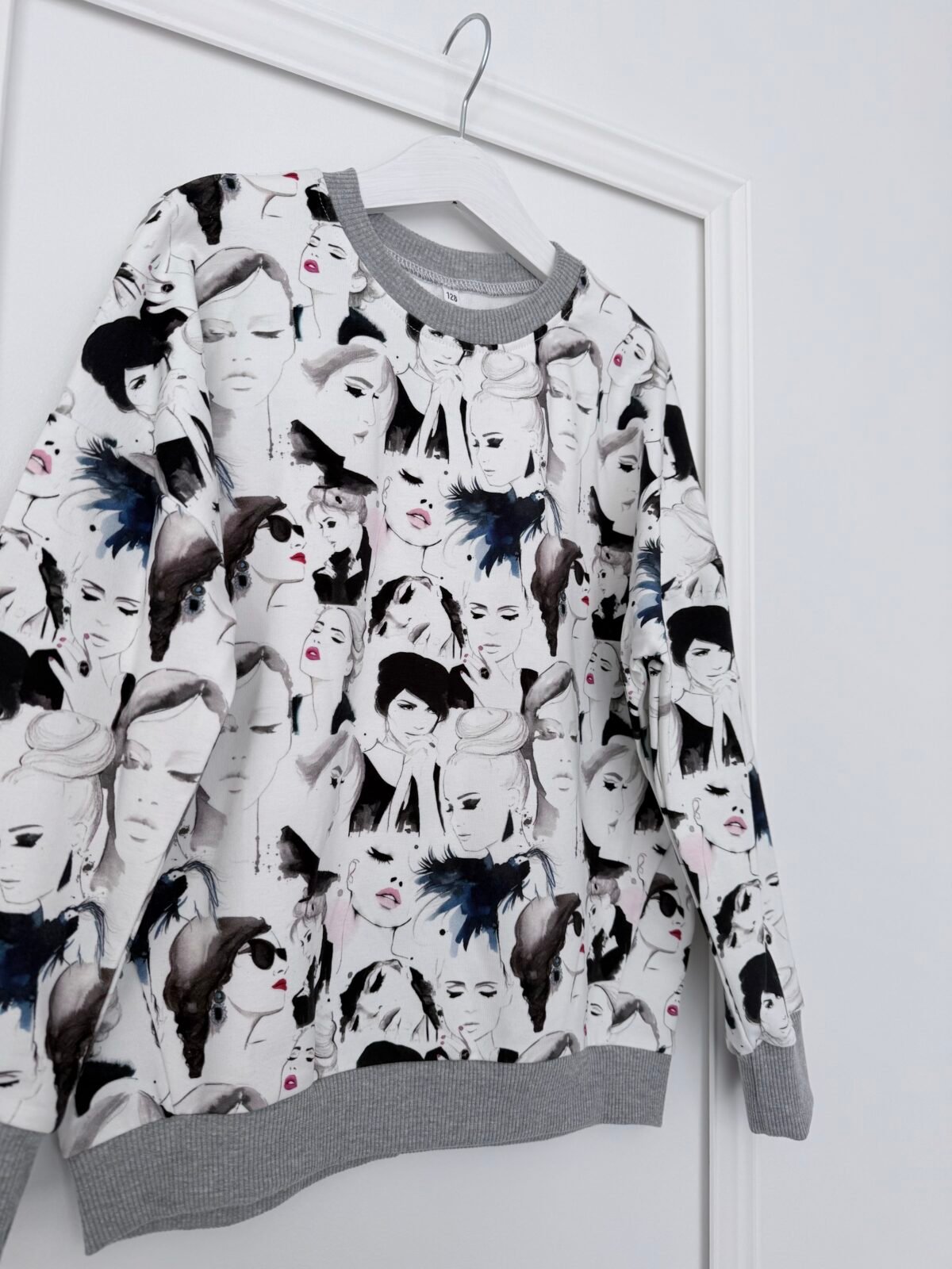 džemperis mergaitei