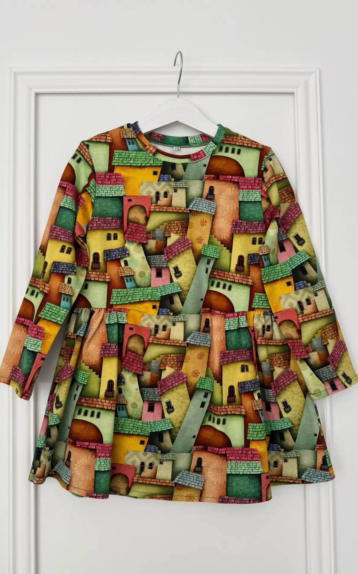 Suknelė "Spalvoti namukai" 86,110 d.